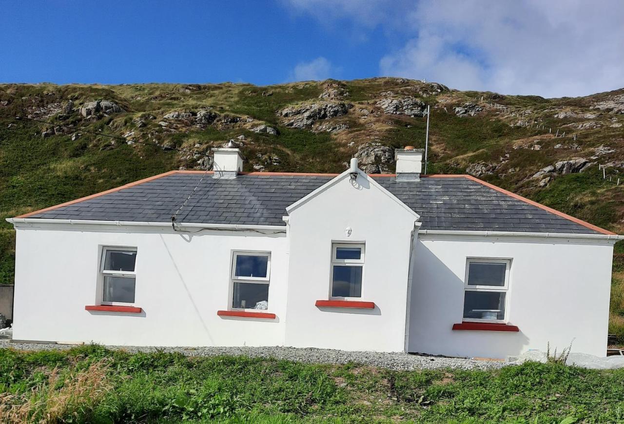 Conneelys Cottage, Connemara, Clifden, H71Y096 外观 照片