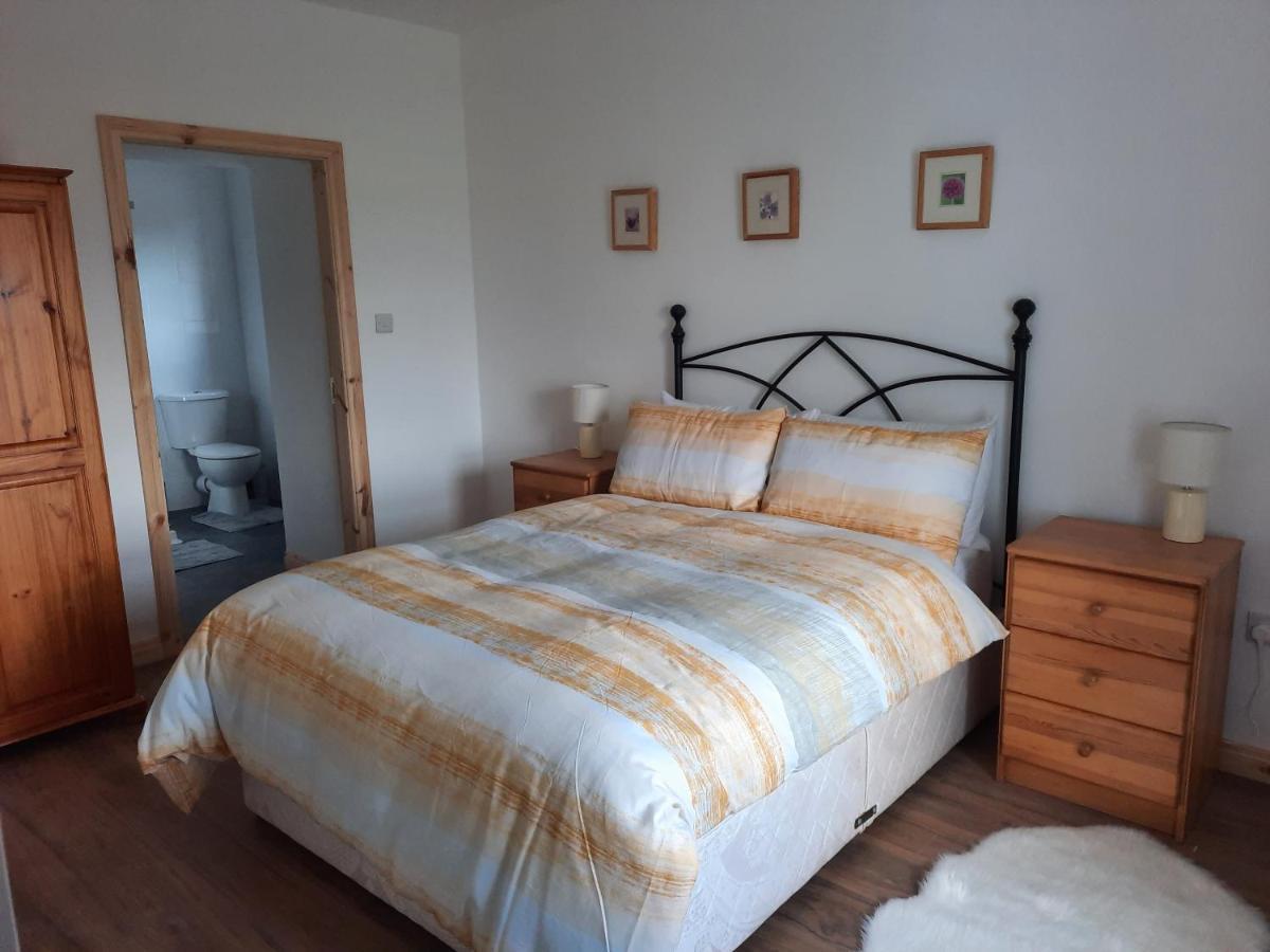 Conneelys Cottage, Connemara, Clifden, H71Y096 外观 照片