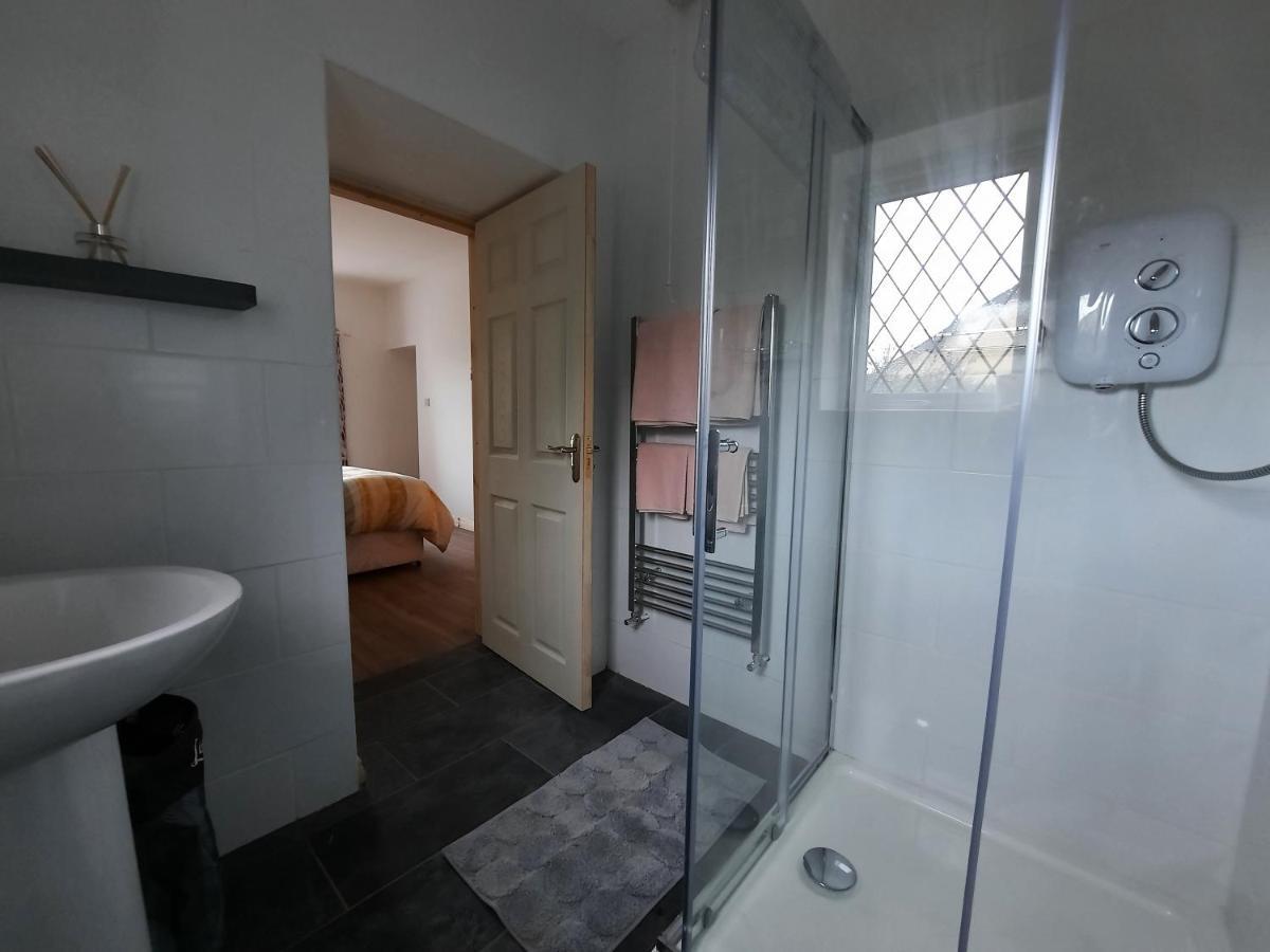 Conneelys Cottage, Connemara, Clifden, H71Y096 外观 照片